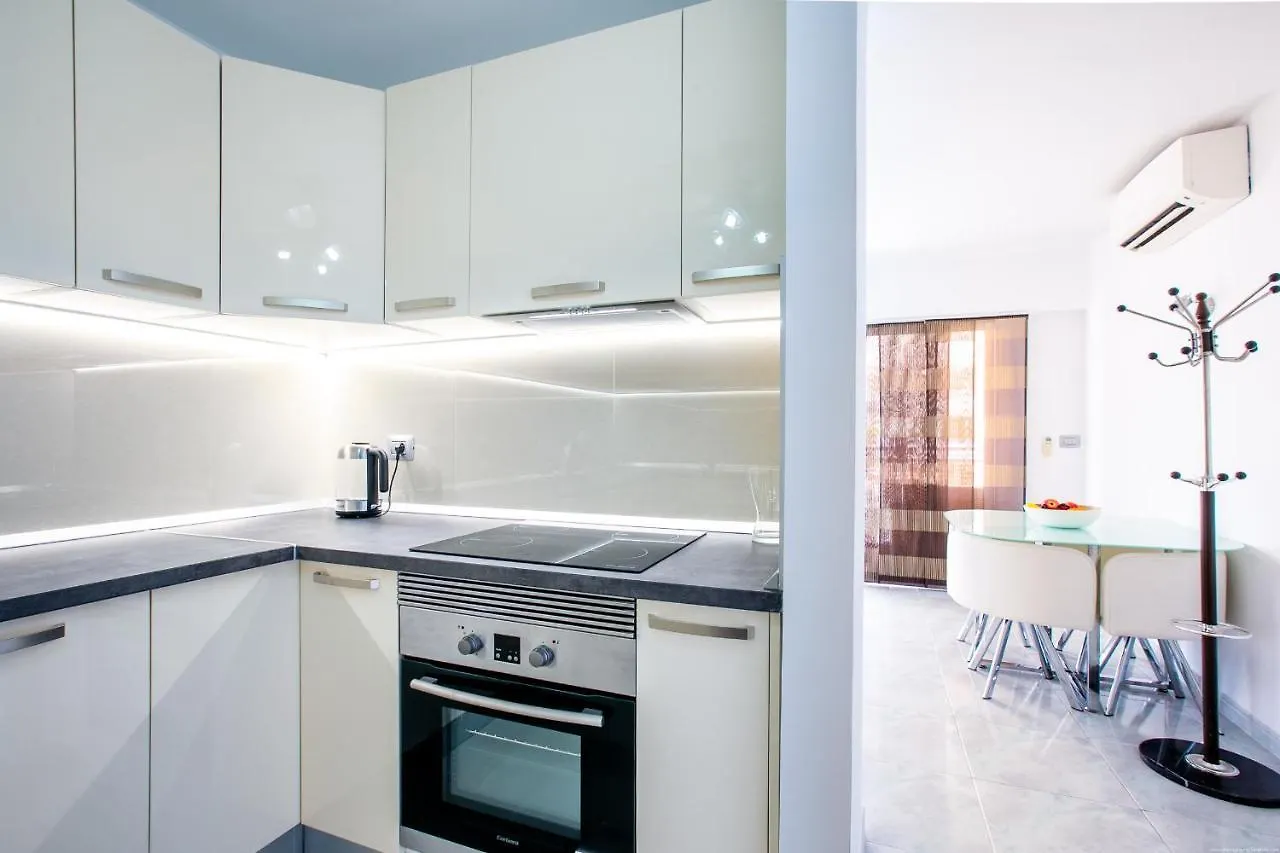 Fabulous New 2 Bedroom Apartment In Costa Adeje